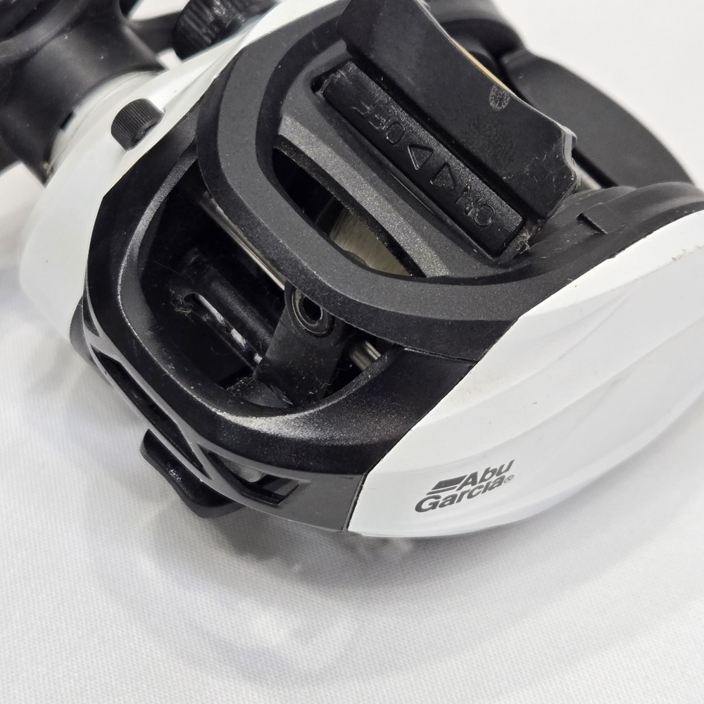 Abu Garcia Ike EZ Cast White Fishing Reel 3 Bearings 6:2:1 ratio IKEEZLP - Picture 10 of 12
